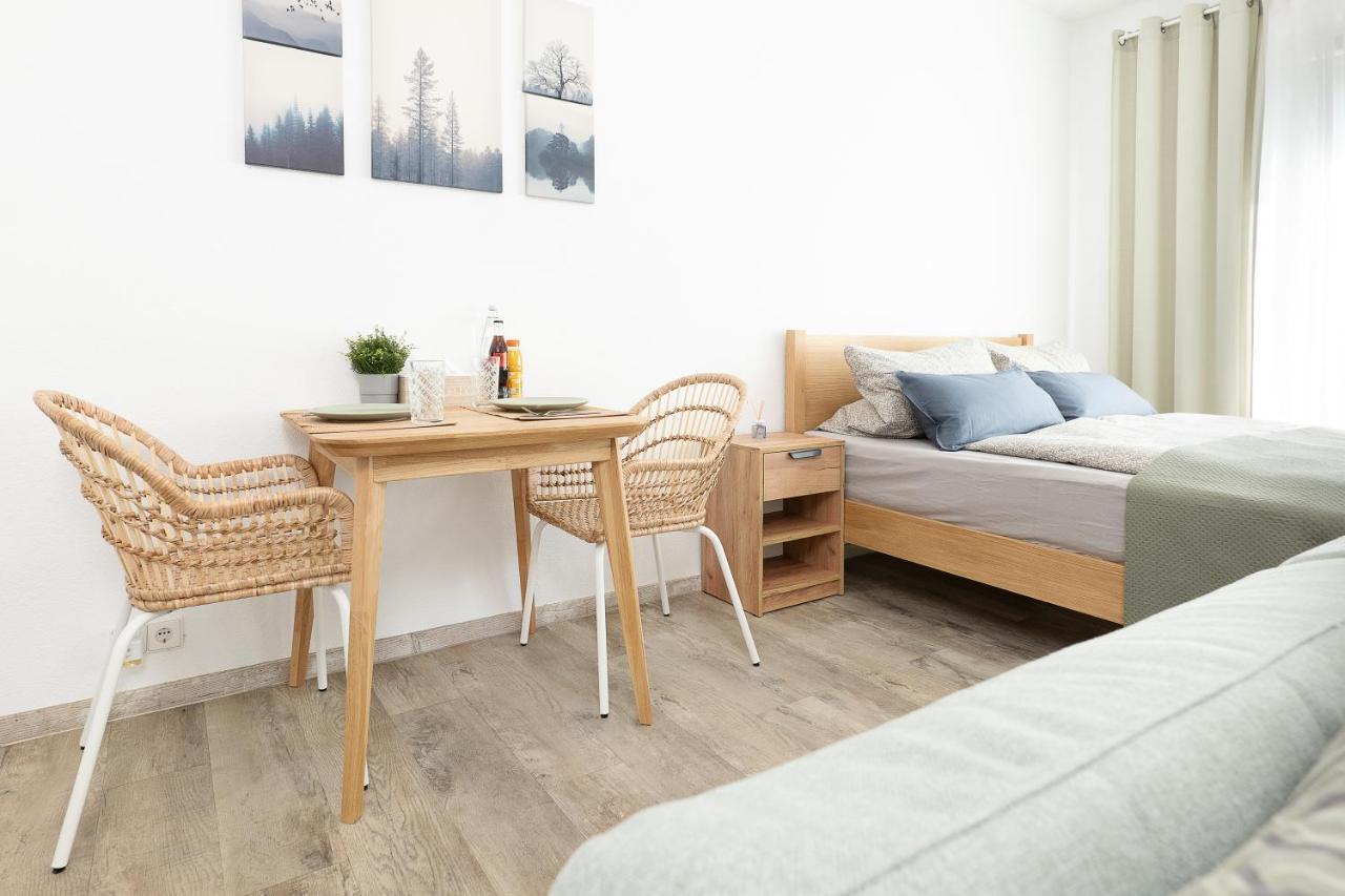 Apart4Me Scandi Apartment Geislingen Zentral Mit Parkplatz Geislingen an der Steige Exterior foto